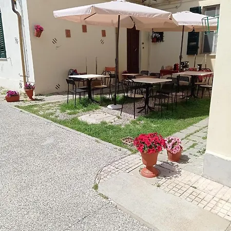 Toscana فندق مبيت وإفطار *