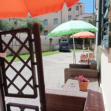 לינה וארוחת בוקר Toscana פיזה